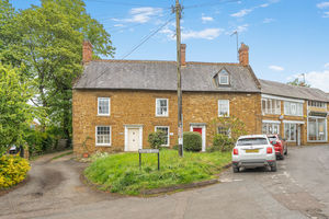 High Street Hook Norton